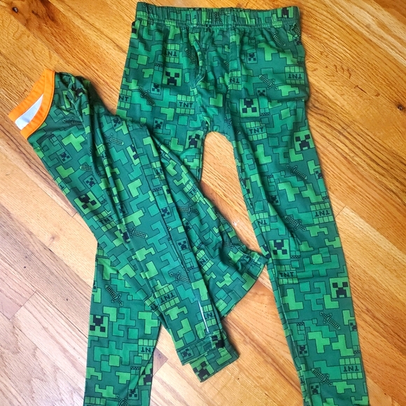 Minecraft pj's - Picture 1 of 1